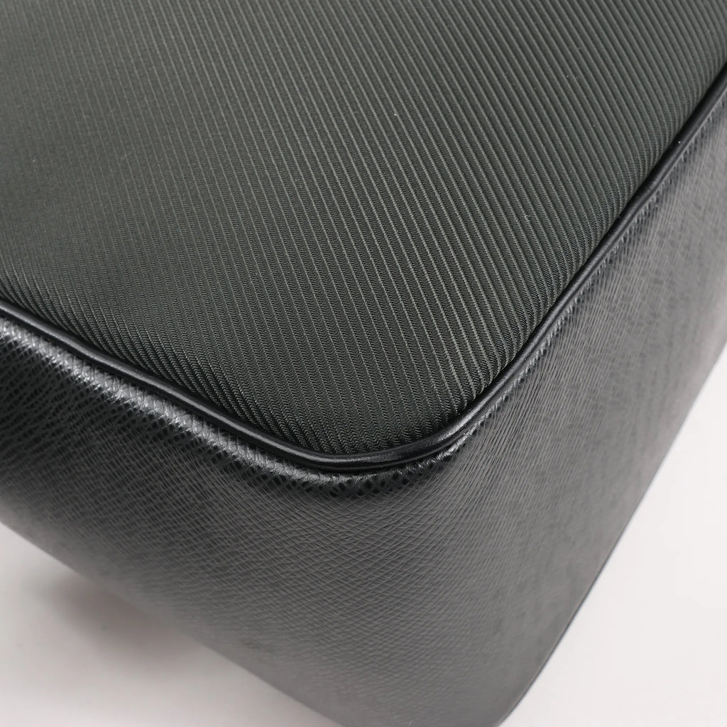Louis Vuitton Taiga Taimyr Messenger Crossbody Bag in Black M30862