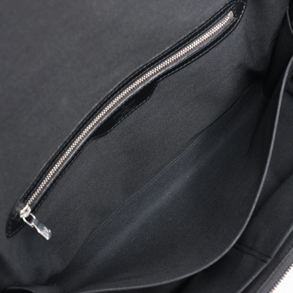 Louis Vuitton Taiga Taimyr Messenger Crossbody Bag in Black M30862