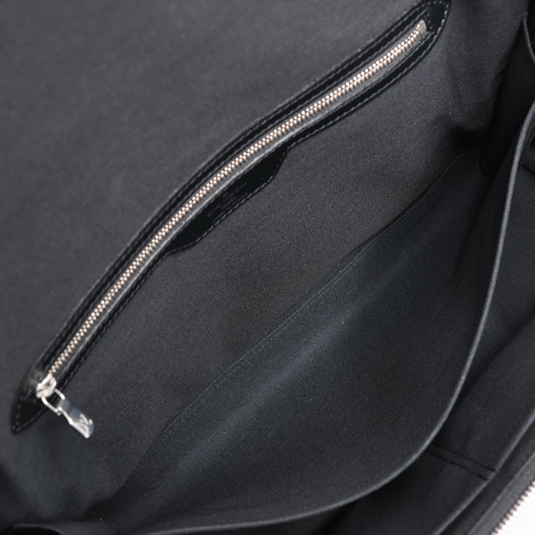 Louis Vuitton Taiga Taimyr Messenger Crossbody Bag in Black M30862