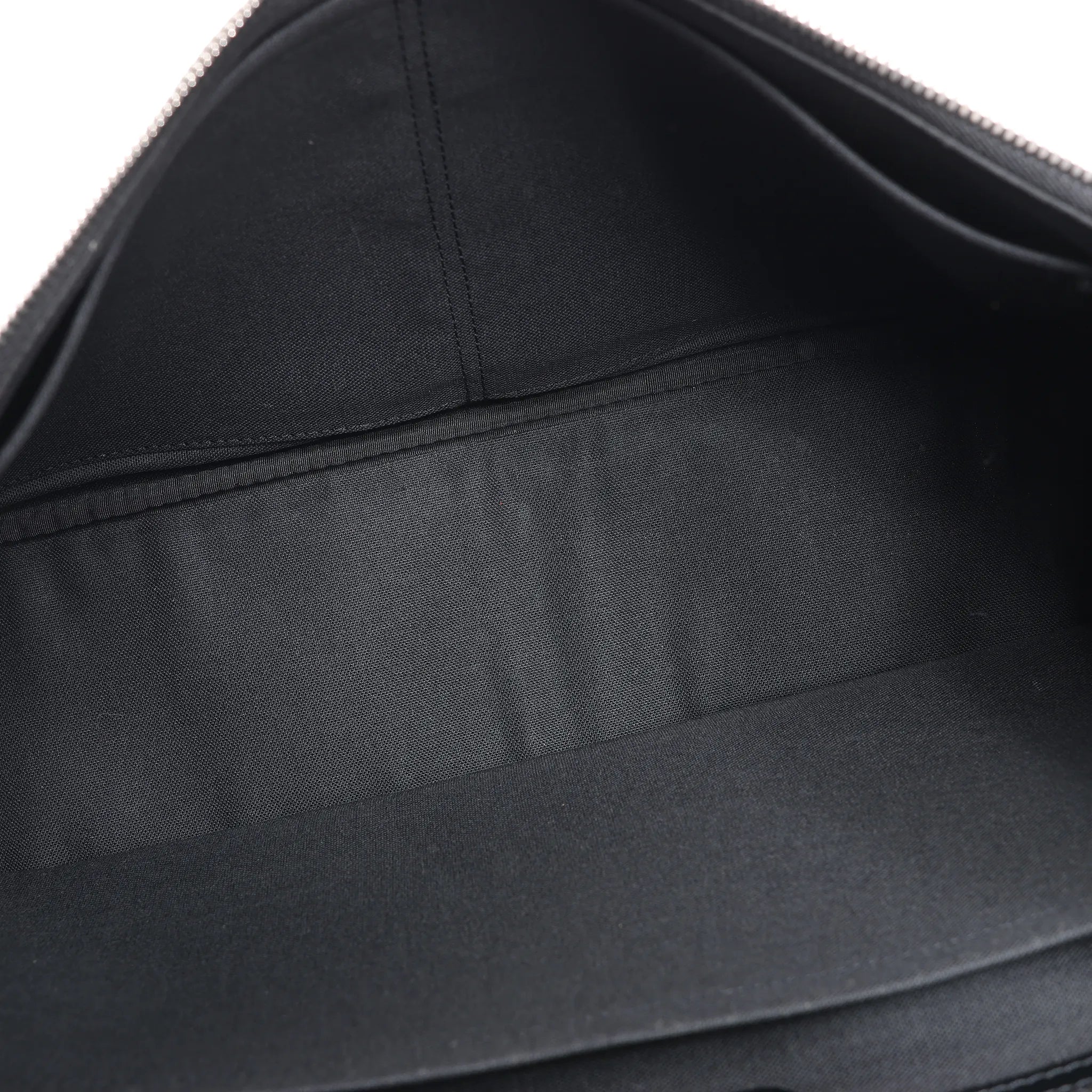 Louis Vuitton Taiga Taimyr Messenger Crossbody Bag in Black M30862