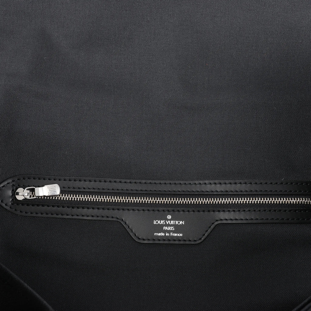 Louis Vuitton Taiga Taimyr Messenger Crossbody Bag in Black M30862