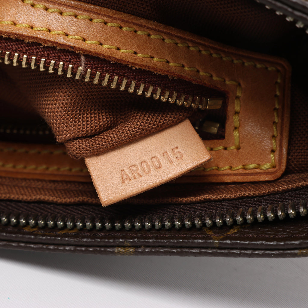 Louis Vuitton Trotteur Monogram Canvas Crossbody Bag in Brown M51240