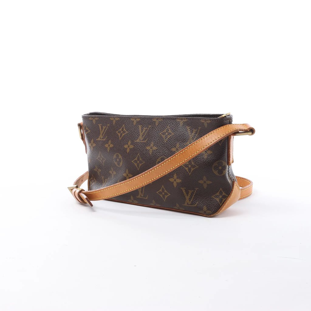Louis Vuitton Trotteur Monogram Canvas Crossbody Bag in Brown M51240