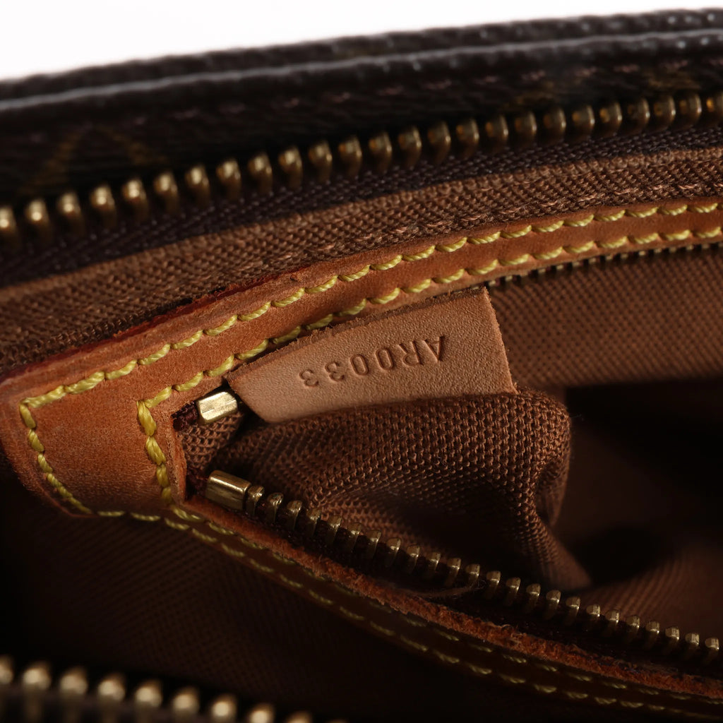 Louis Vuitton Trotteur Monogram Canvas Crossbody Bag in Brown M51240