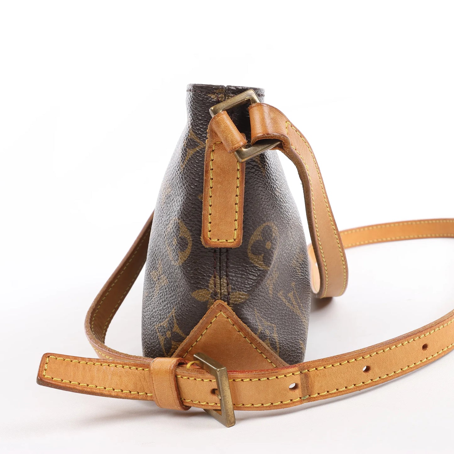 Louis Vuitton Monogram Canvas Trotteur Shoulder Bag M51240