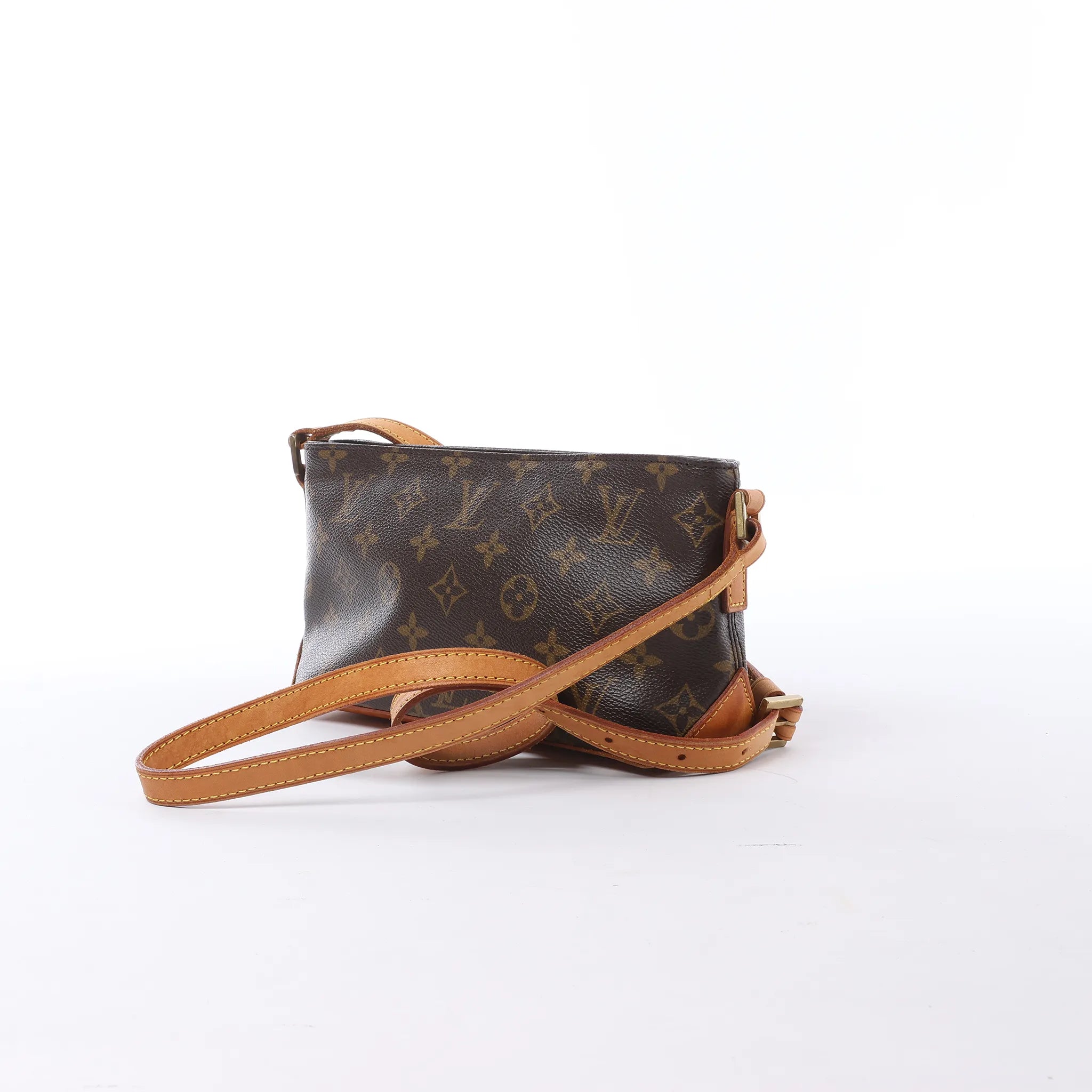Louis Vuitton Trotteur Monogram Canvas Crossbody Bag in Brown M51240