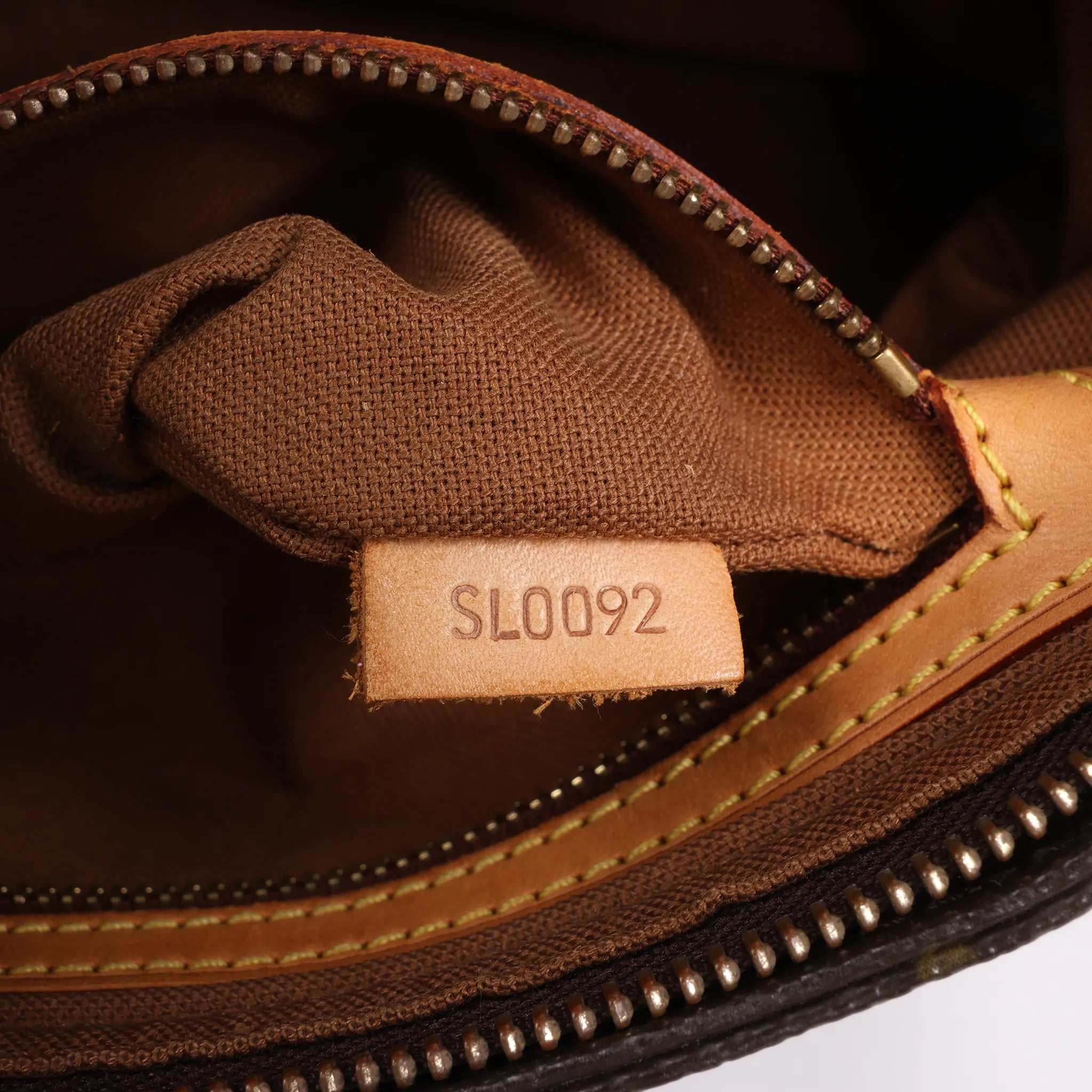 Louis Vuitton Monogram Canvas Trotteur Shoulder Bag M51240