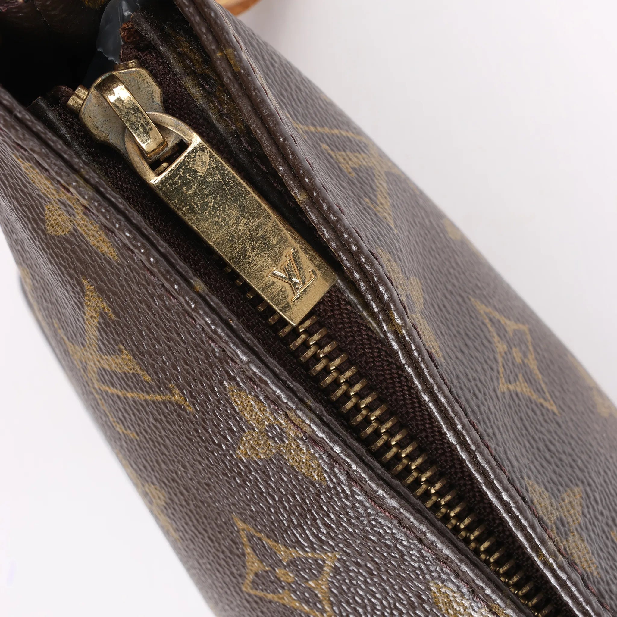 Louis Vuitton Monogram Canvas Trotteur Shoulder Bag M51240