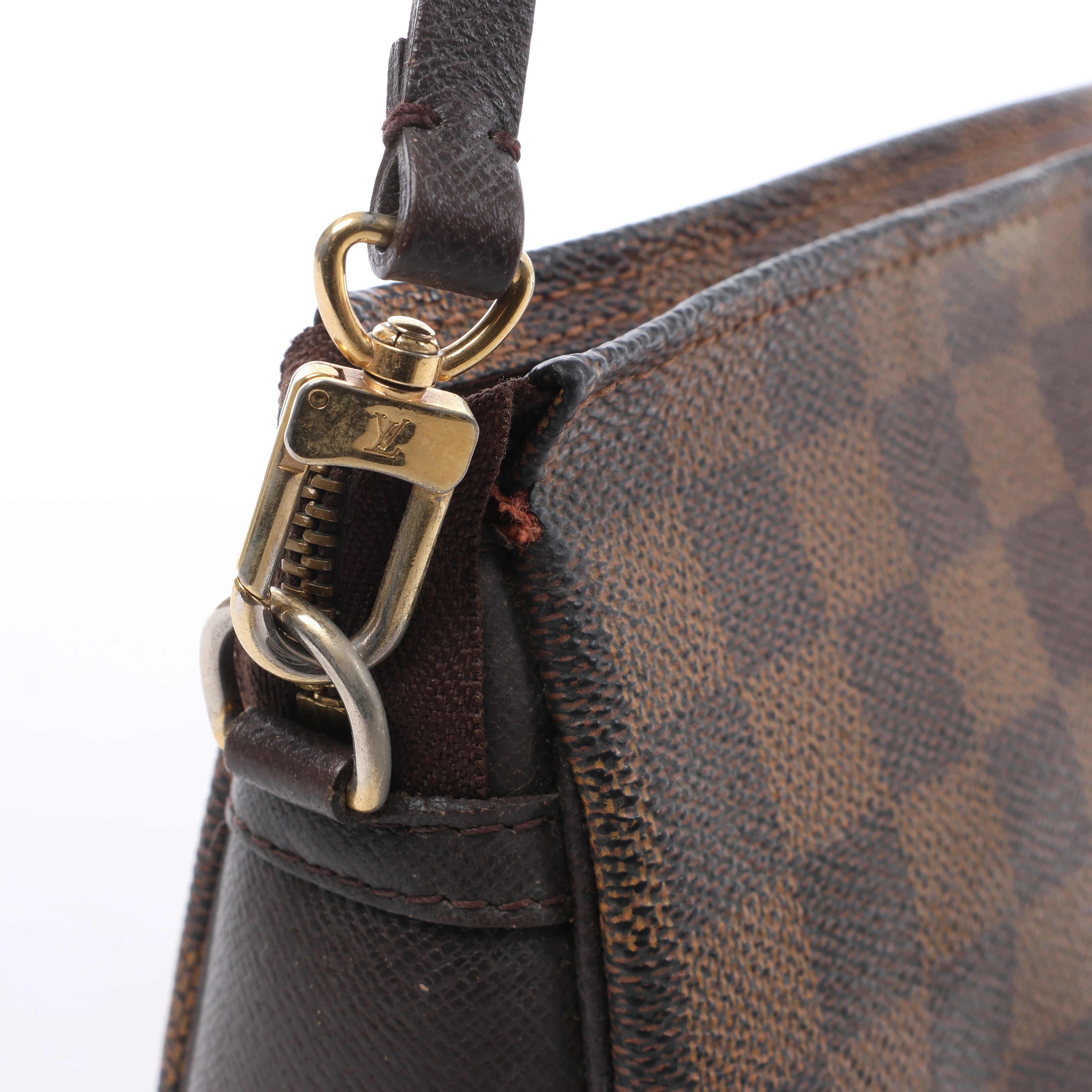 Louis Vuitton Truth Makeup Damier Ebene Shoulder Bag in Brown N51982