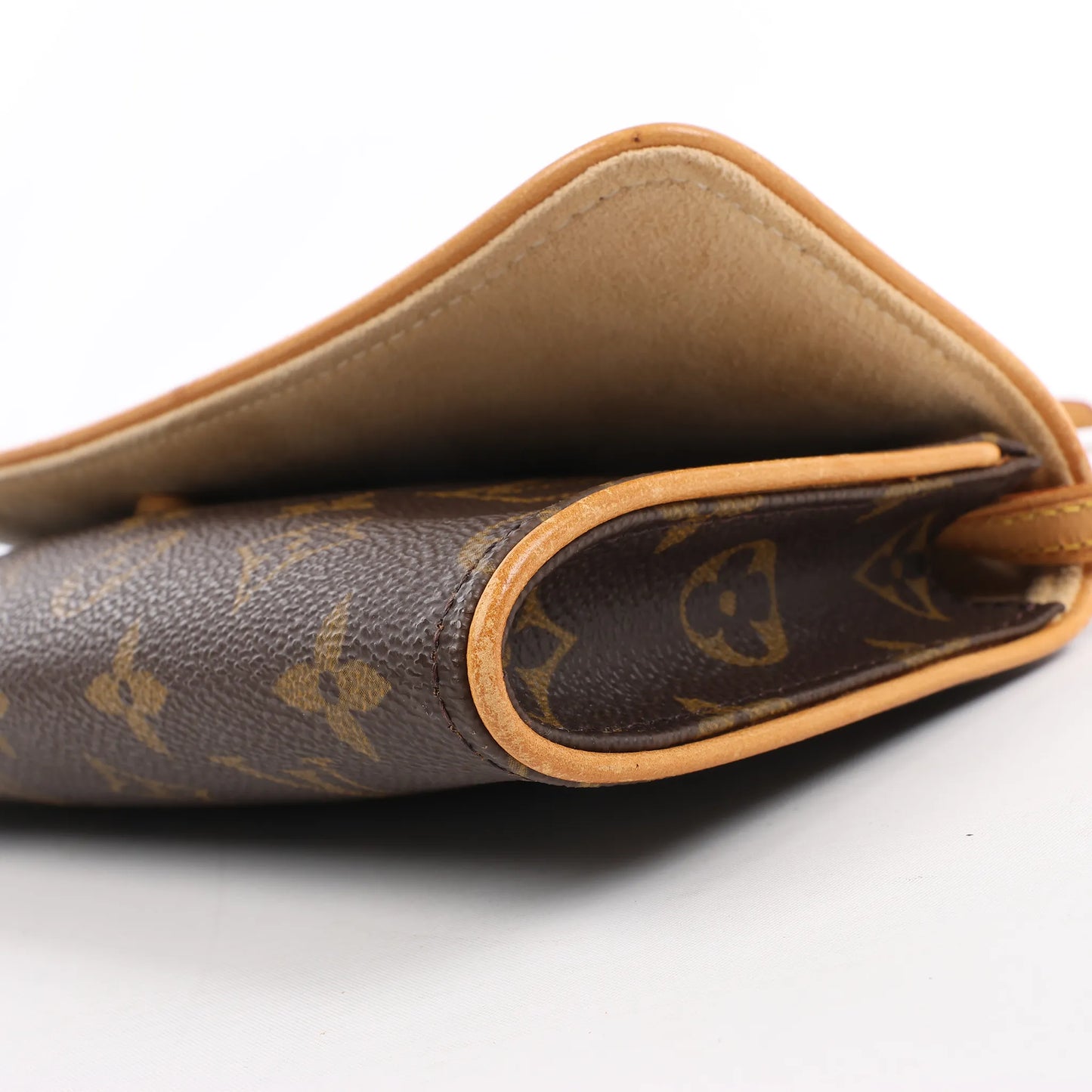 Louis Vuitton Monogram Canvas Pochette Twin GM Shoulder Bag M51852