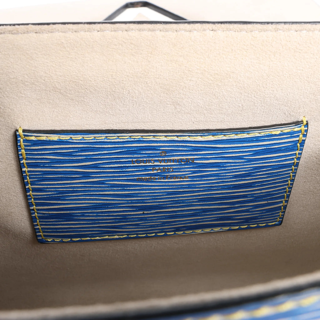 Louis Vuitton Twist MM Epi Leather Crossbody Bag in Blue M50271