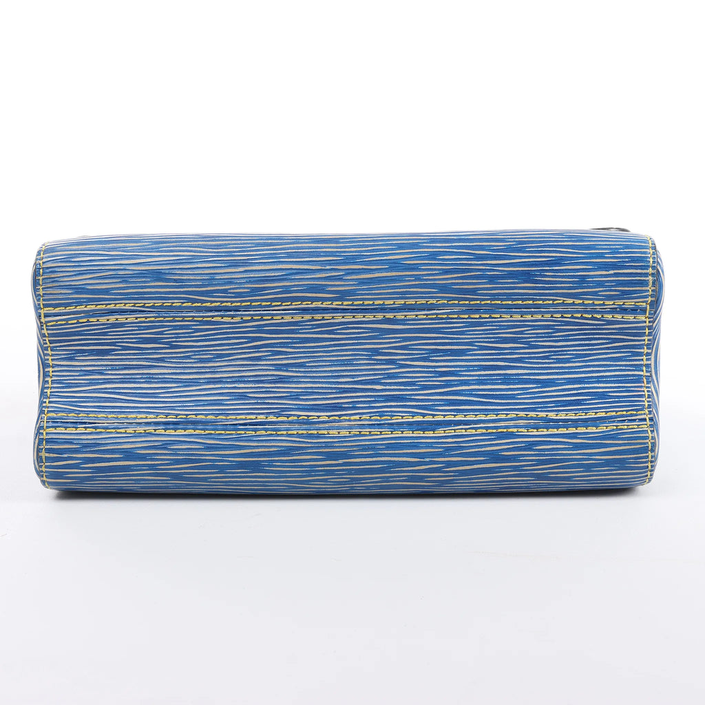 Louis Vuitton Twist MM Epi Leather Crossbody Bag in Blue M50271