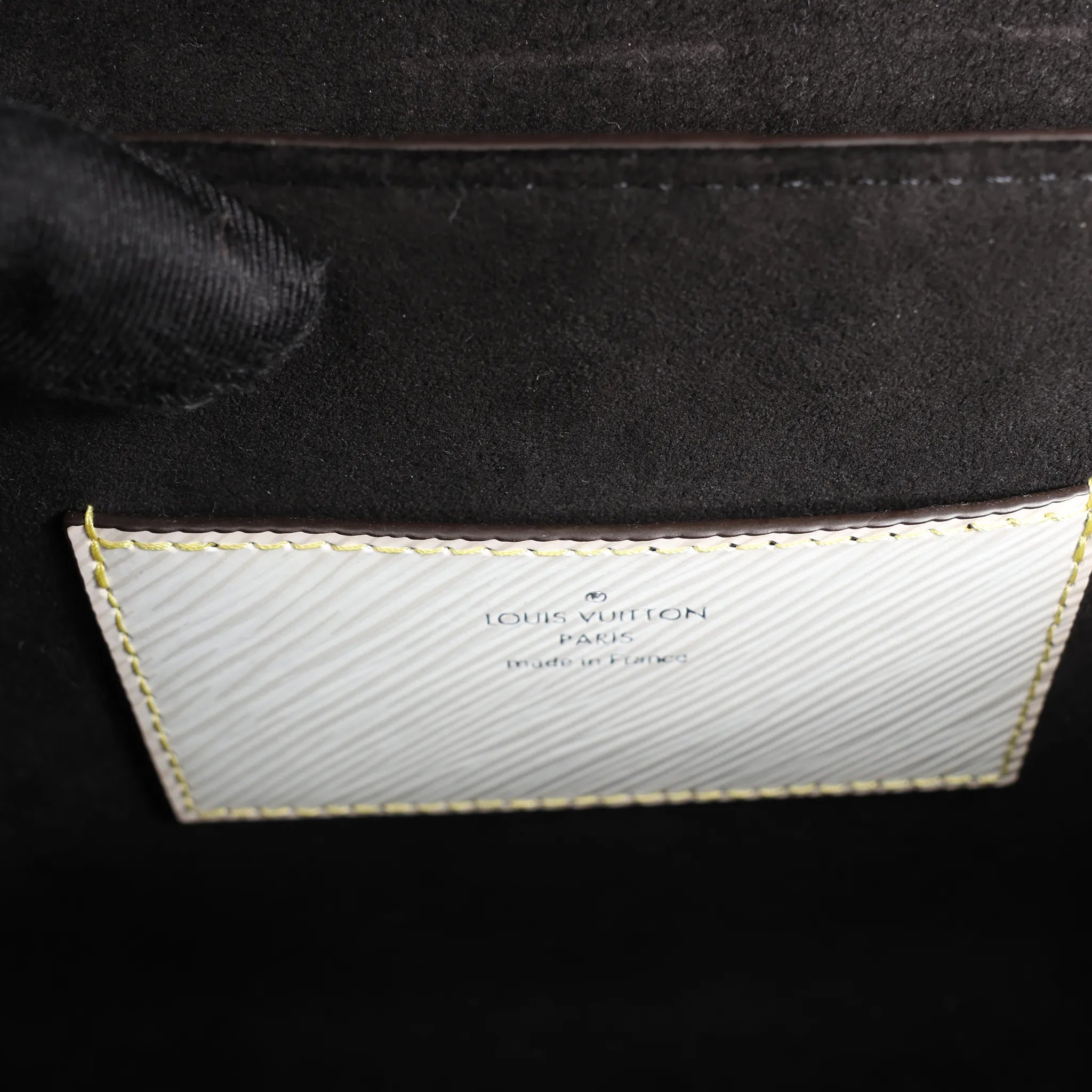 Louis Vuitton Twist MM Epi Leather Shoulder Bag in Multicolor M53717