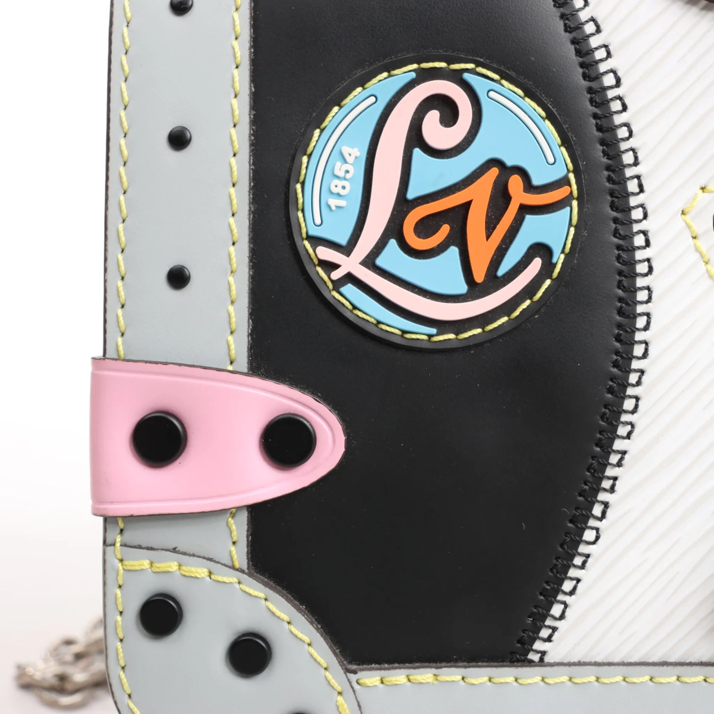 Louis Vuitton Twist MM Epi Leather Shoulder Bag in Multicolor M53717