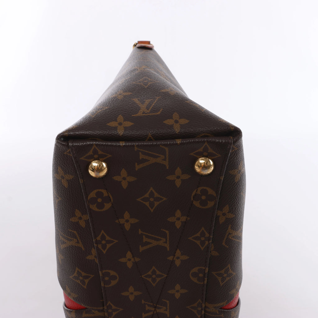 Bolso de mano CELINE Cabas Horizontal de cuero de 2 vías en color rojo