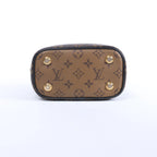 Bolso bandolera Louis Vuitton Utility Monogram en marrón M80446