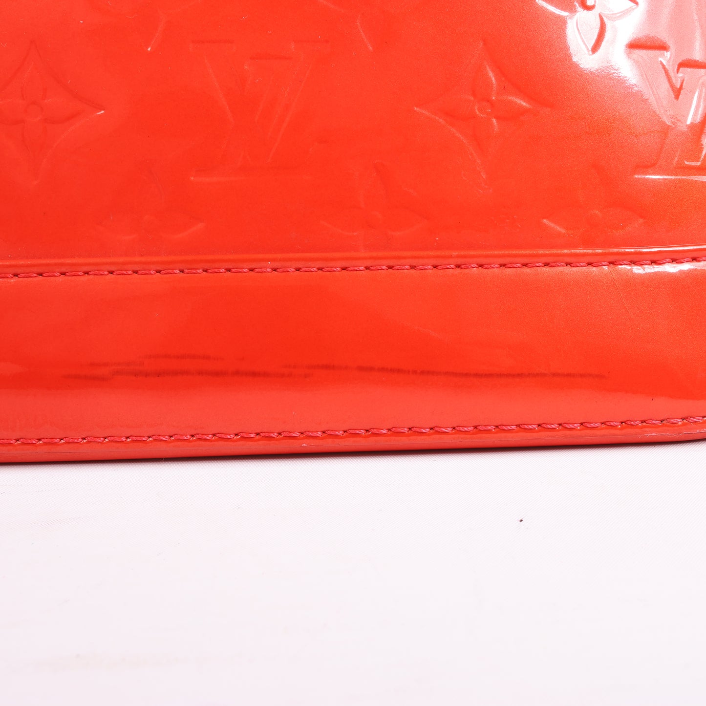 Louis Vuitton Vernis Alma GM Handbag in Red M91693