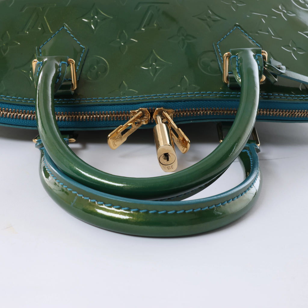 Bolso Louis Vuitton Monogram Vernis Alma BB en verde M90302