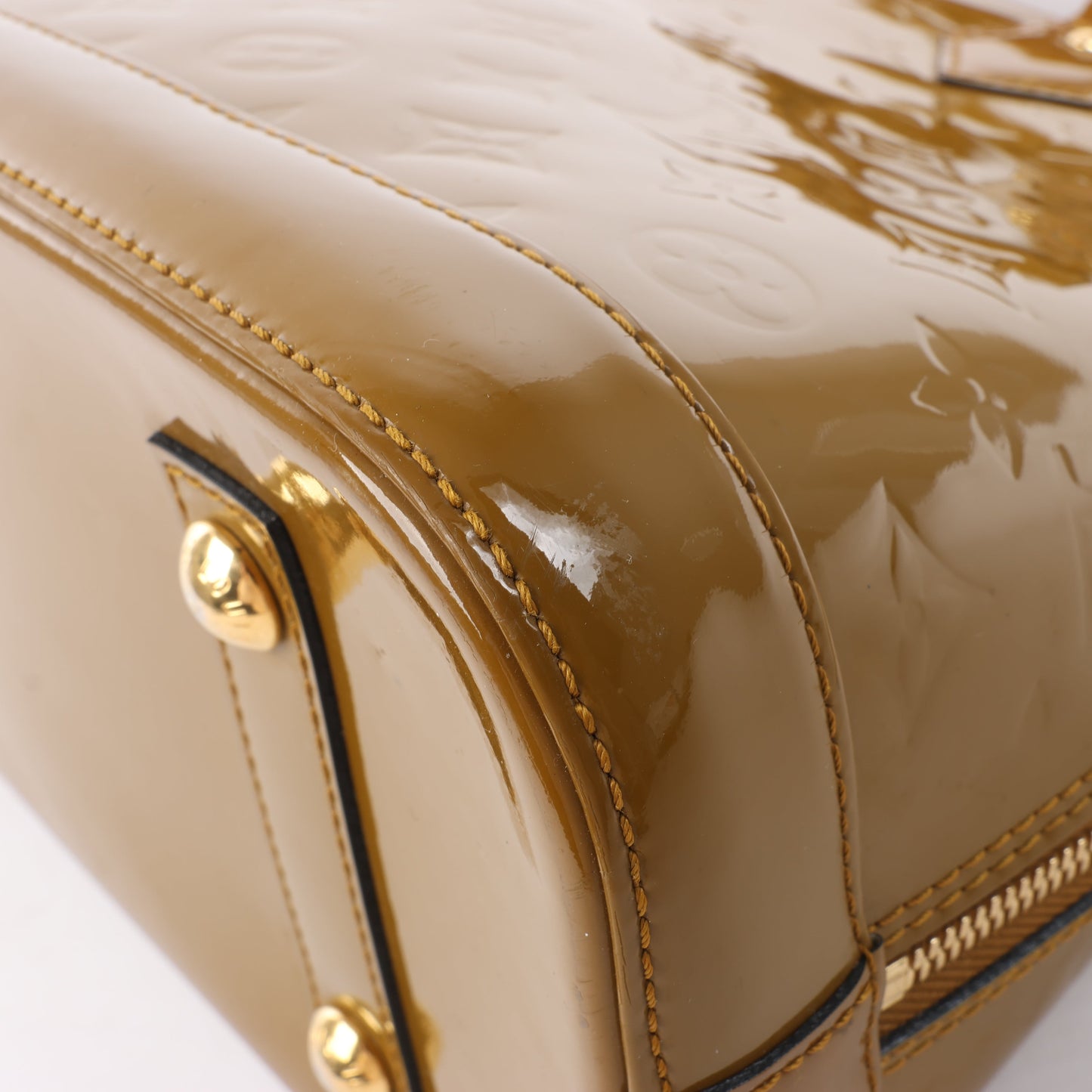 Louis Vuitton Vernis Alma Handbag in Olive M91582