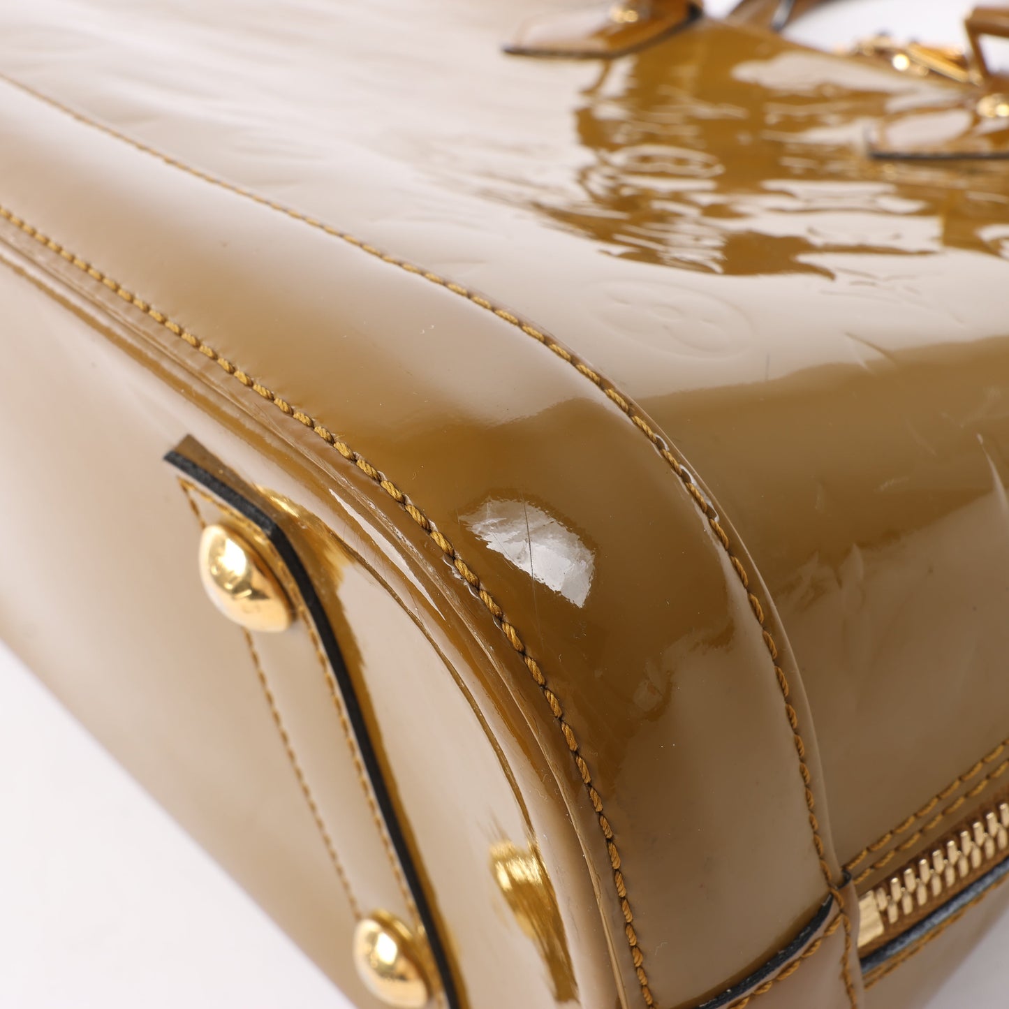 Louis Vuitton Vernis Alma Handbag in Olive M91582