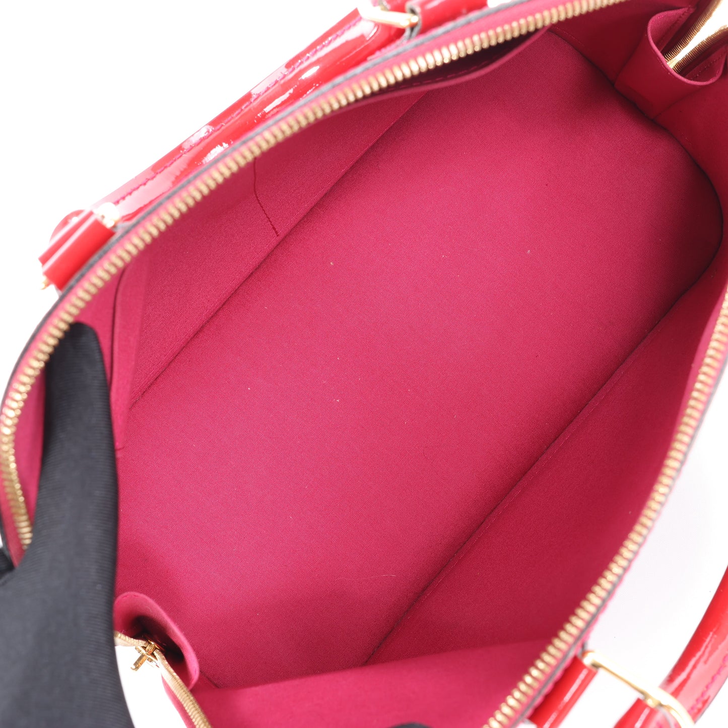 LOUIS VUITTON Vernis Alma PM Handbag in Red M91770