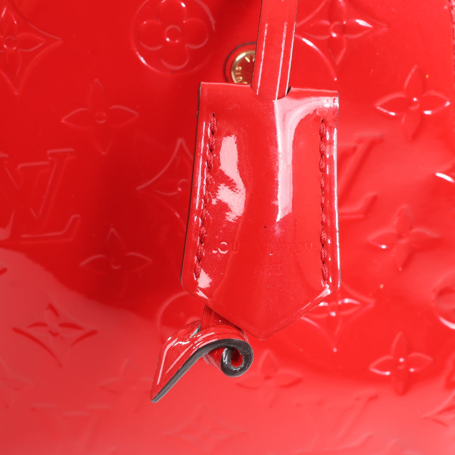 Louis Vuitton Vernis Montaigne BB Handbag in Red M50170