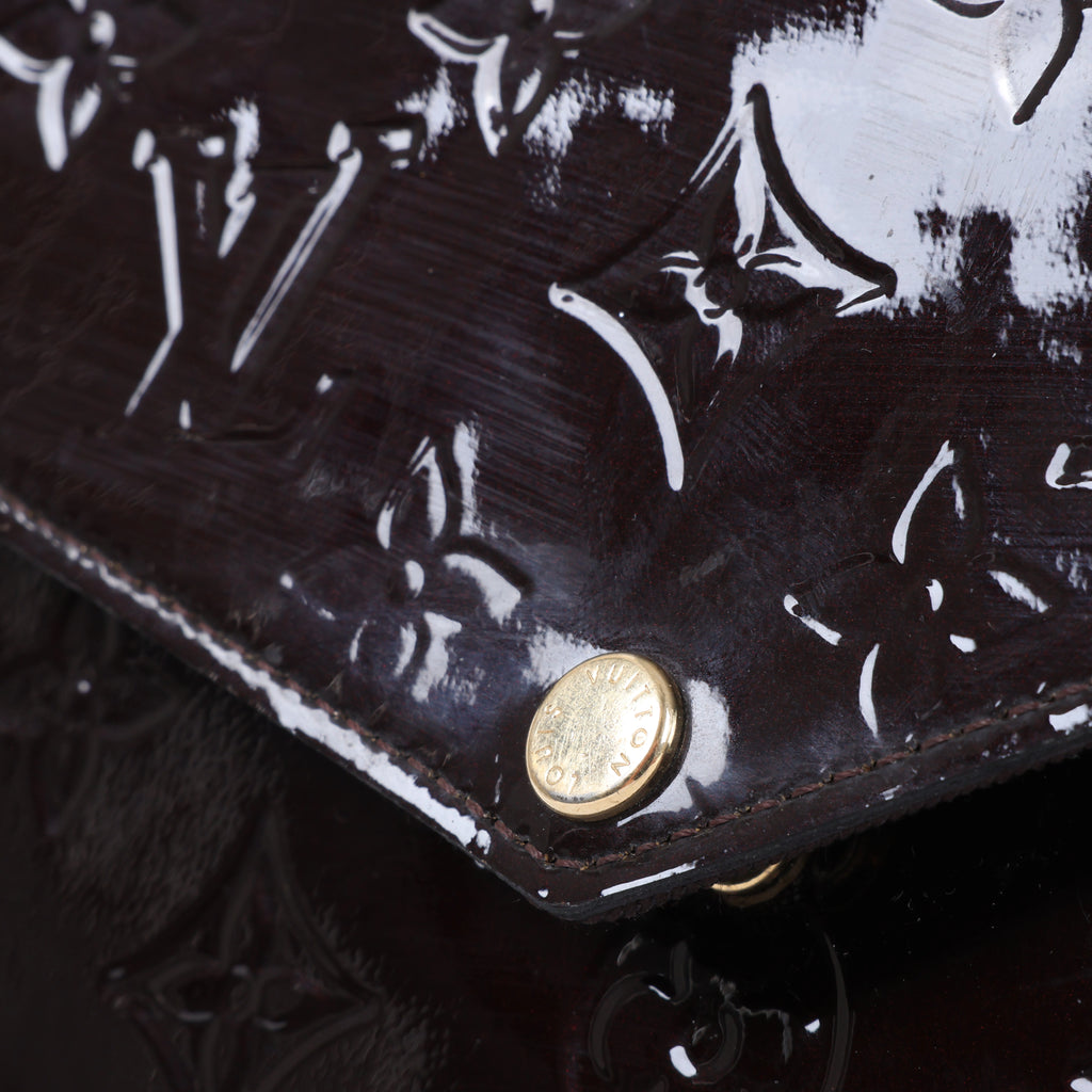 Louis Vuitton Vernis Pochette Félicie Crossbody Bag in Bordeaux