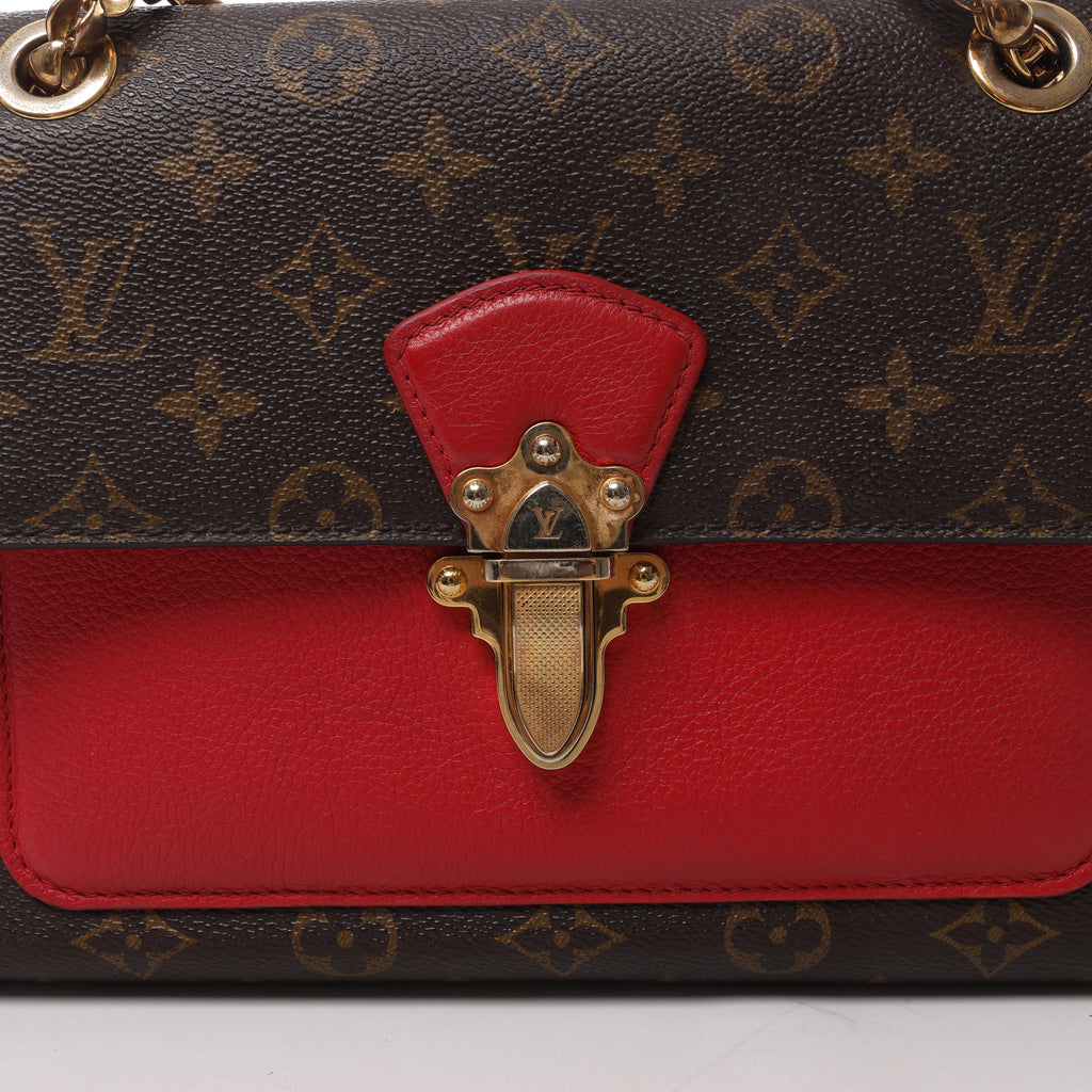 Bolso bandolera Louis Vuitton Victoire Monogram de lona en rojo M41731