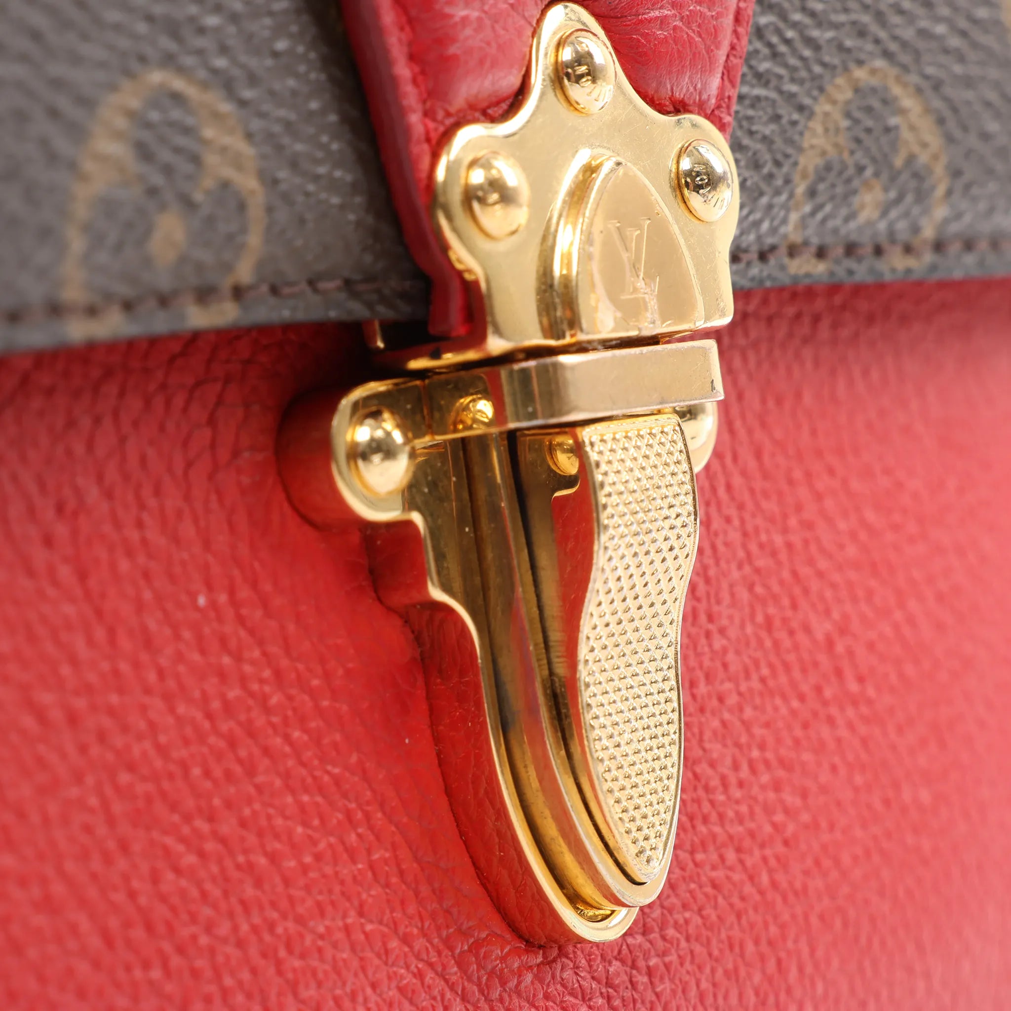 Louis Vuitton Victoire Monogram Canvas Crossbody Bag in Red M41731