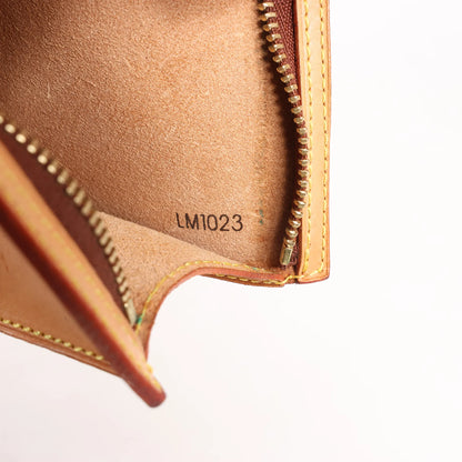 Louis Vuitton Ambre MM Vinyl Cabas Monogram Shoulder Bag in Brown M92501