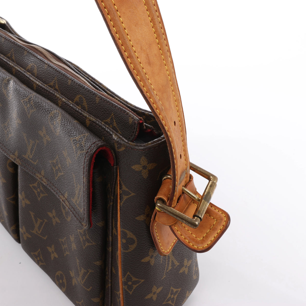 Bolso de hombro Louis Vuitton Noe de cuero Epi en negro y rojo castellano M44017