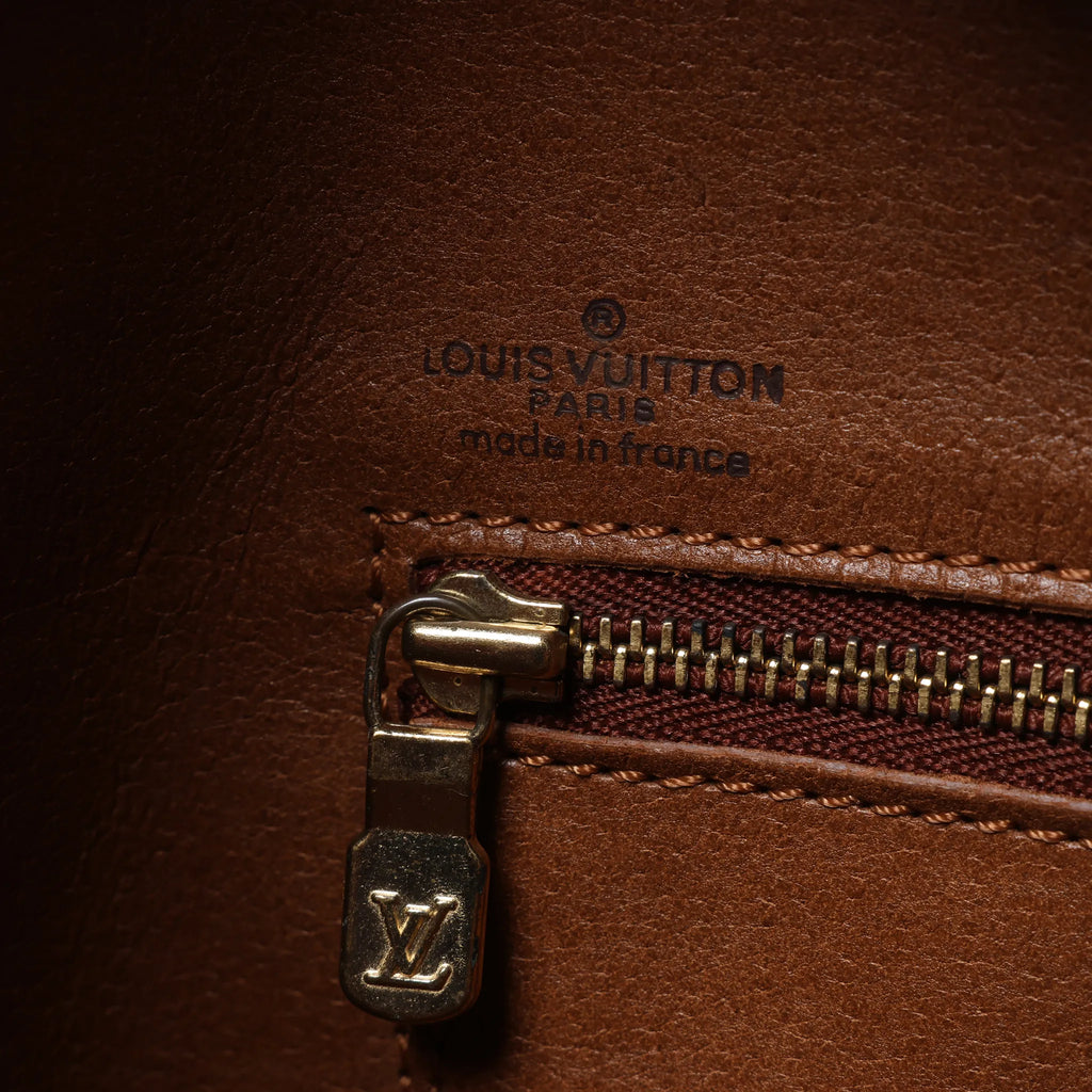 Bolso de mano Louis Vuitton Weekend PM Monogram Canvas en marrón M42425