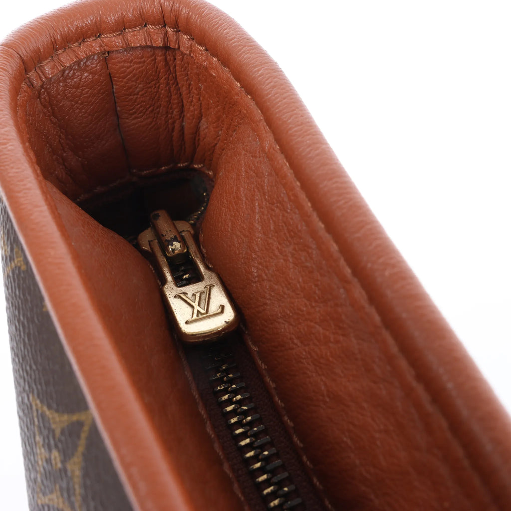 Bolso de mano Louis Vuitton Weekend PM Monogram Canvas en marrón M42425