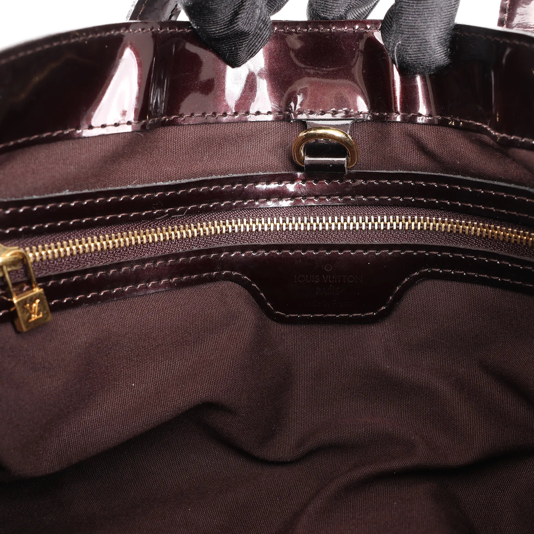 Louis Vuitton Wilshire PM Monogram Vernis Handbag in Burgundy M91644
