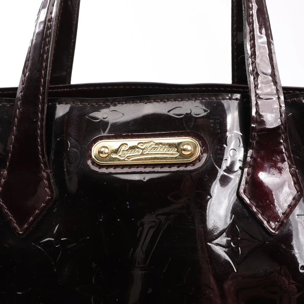 Louis Vuitton Wilshire PM Monogram Vernis Handbag in Burgundy M91644