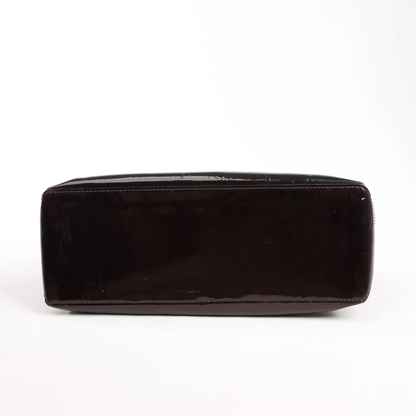 Louis Vuitton Wilshire PM Monogram Vernis Handbag in Burgundy M91644