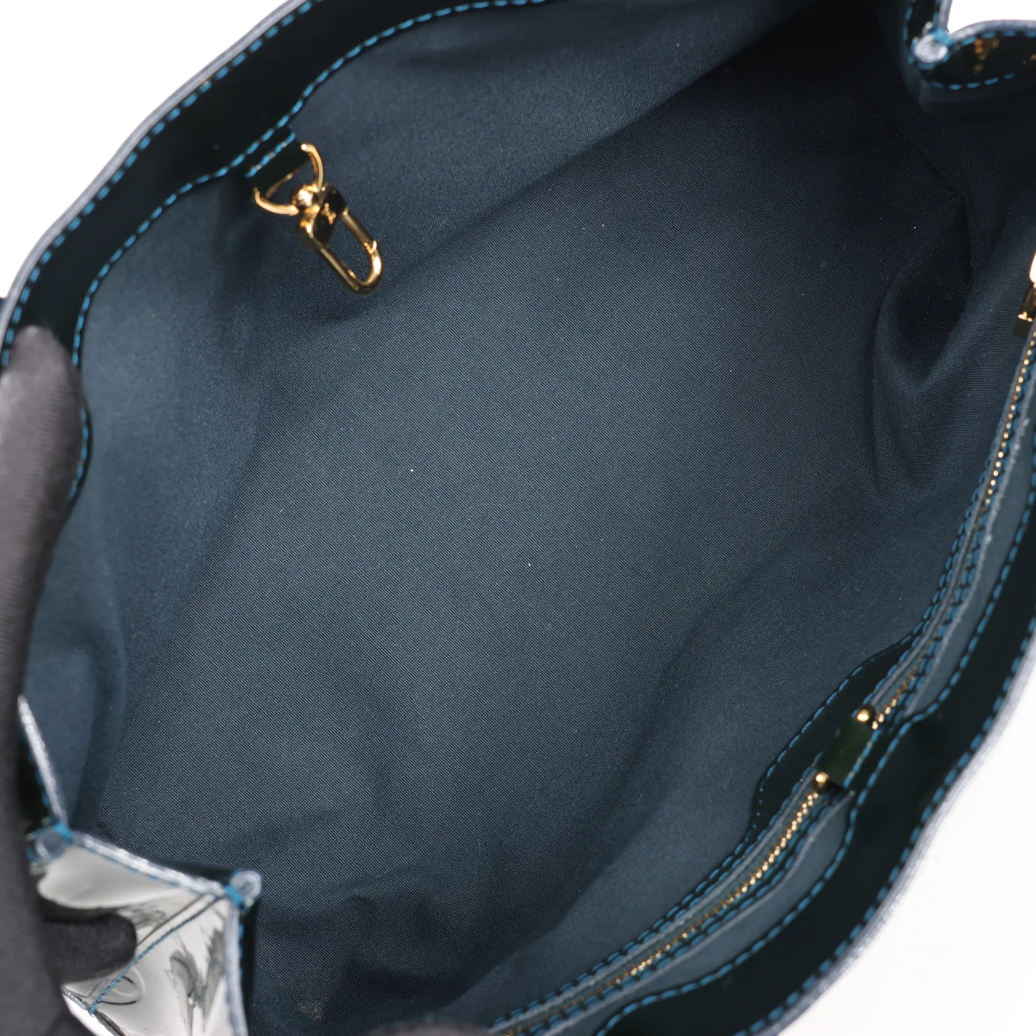 Louis Vuitton Monogram Vernis Wilshire PM Handbag in Green M93684