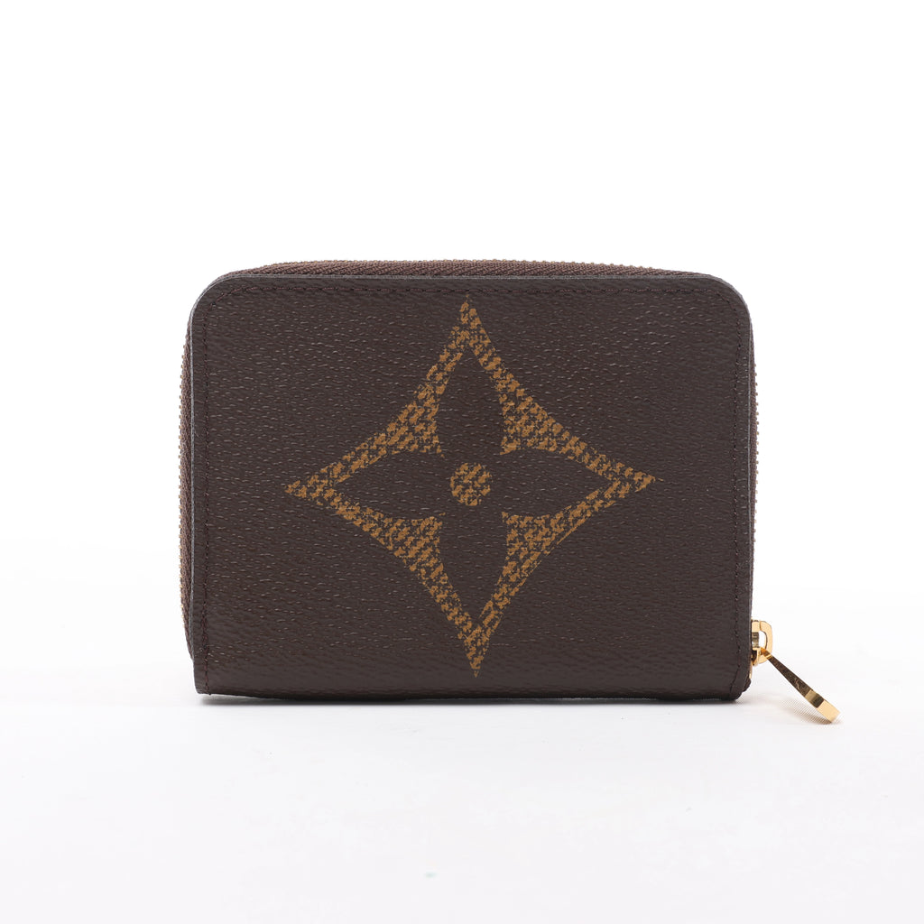Louis Vuitton Zippy Monogram Giant Reverse Wallet in Brown M69354