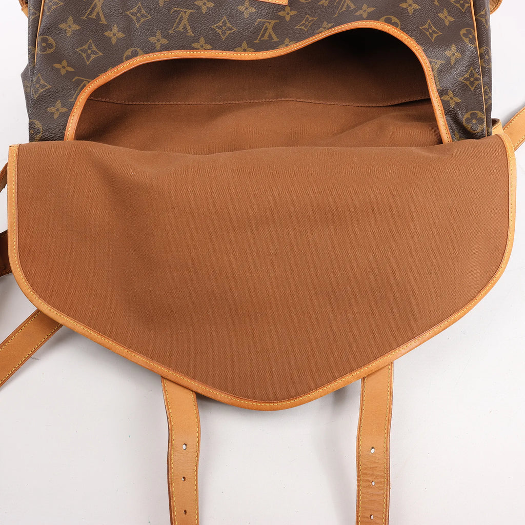 Louis Vuitton Monogram Canvas Saumur 43 Crossbody Bag M42252