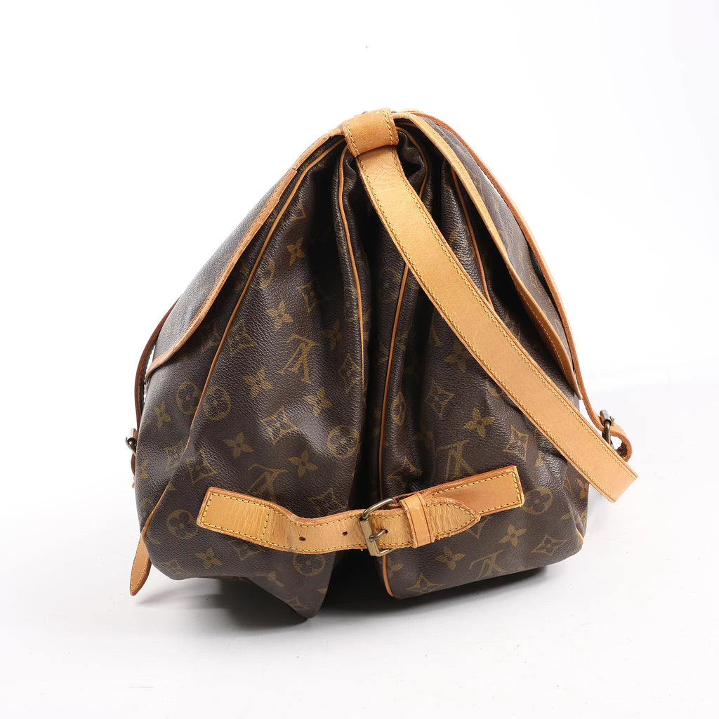 Louis Vuitton Monogram Canvas Saumur 43 Crossbody Bag M42252