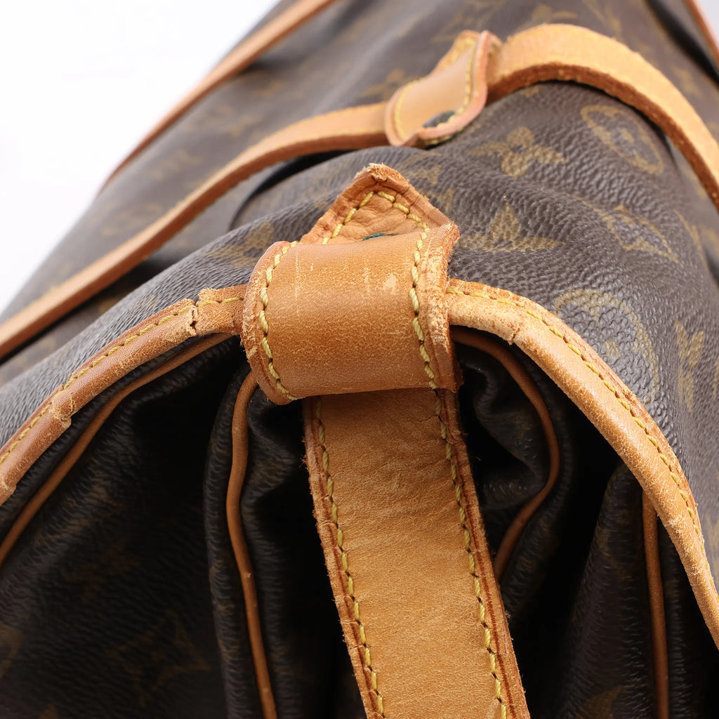 Louis Vuitton Monogram Canvas Saumur 43 Crossbody Bag M42252
