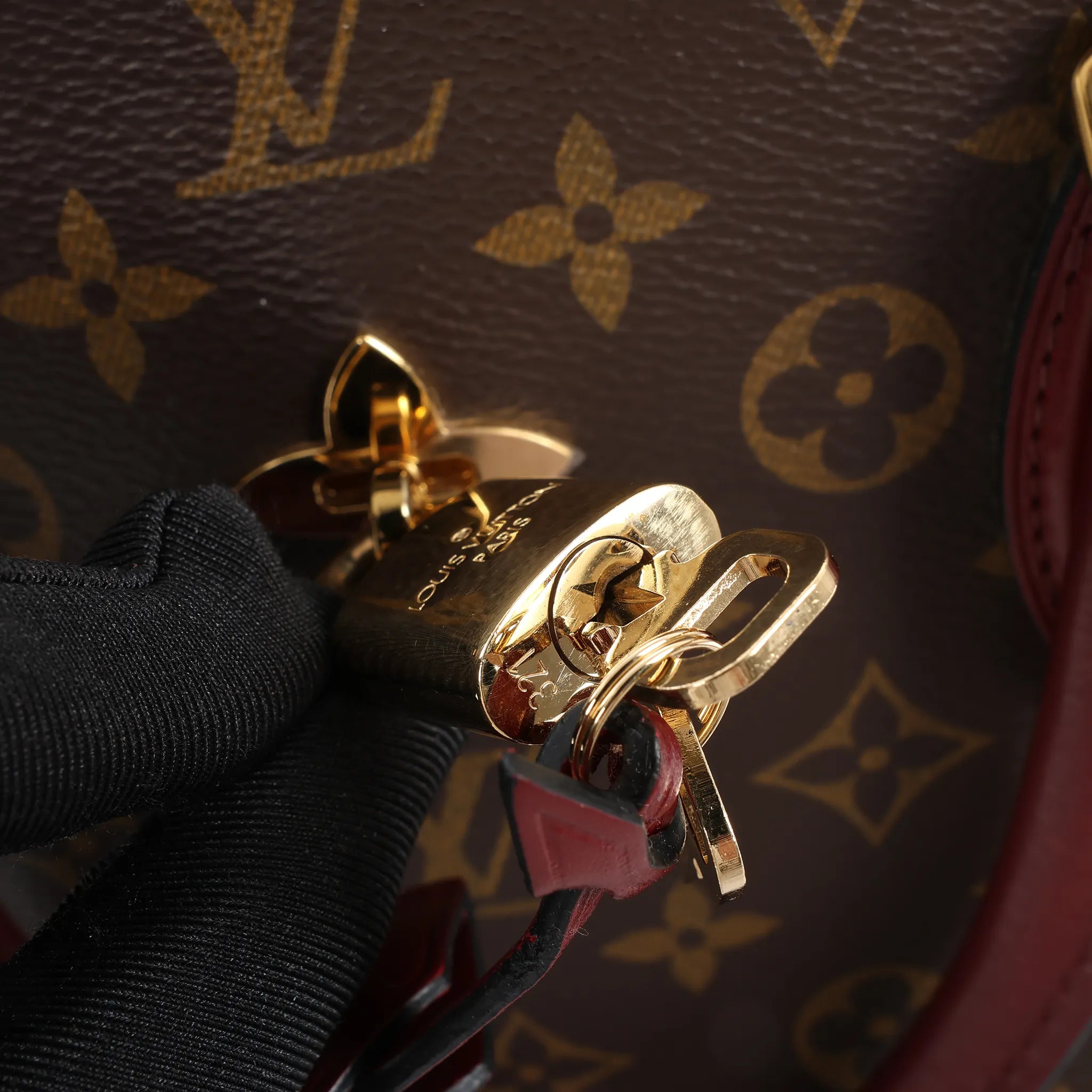 Louis Vuitton Flower MM Monogram Shoulder Bag in Brown x Burgundy M44348
