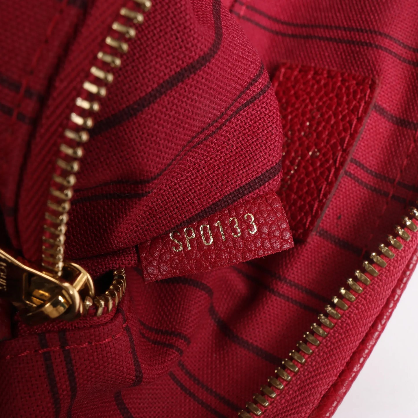 Louis Vuitton Monogram Empreinte Speedy 25 Bandoulière 2Way Handbag in Red M40827