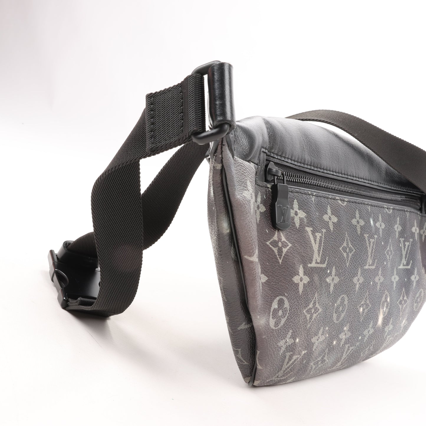 Louis Vuitton Monogram Canvas Galaxy Discovery Bumbag Crossbody Bag M44444