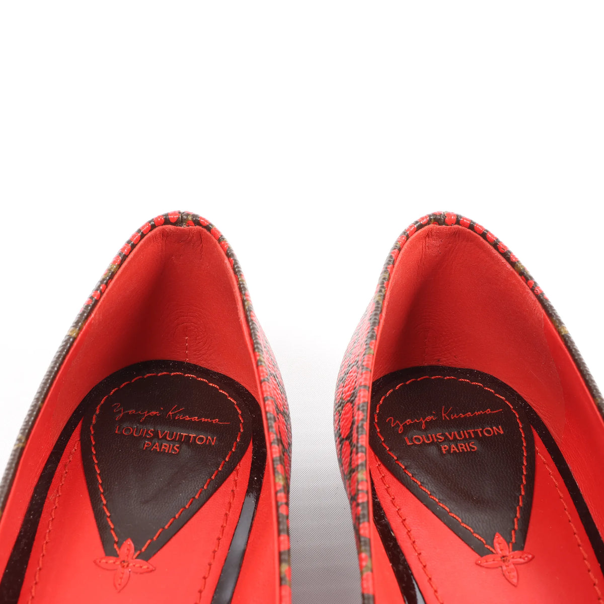 Louis Vuitton x Yayoi Kusama Bow 12 years Leather Polka Dot Ballet Flats in Red x Black, Size 38.5 EU
