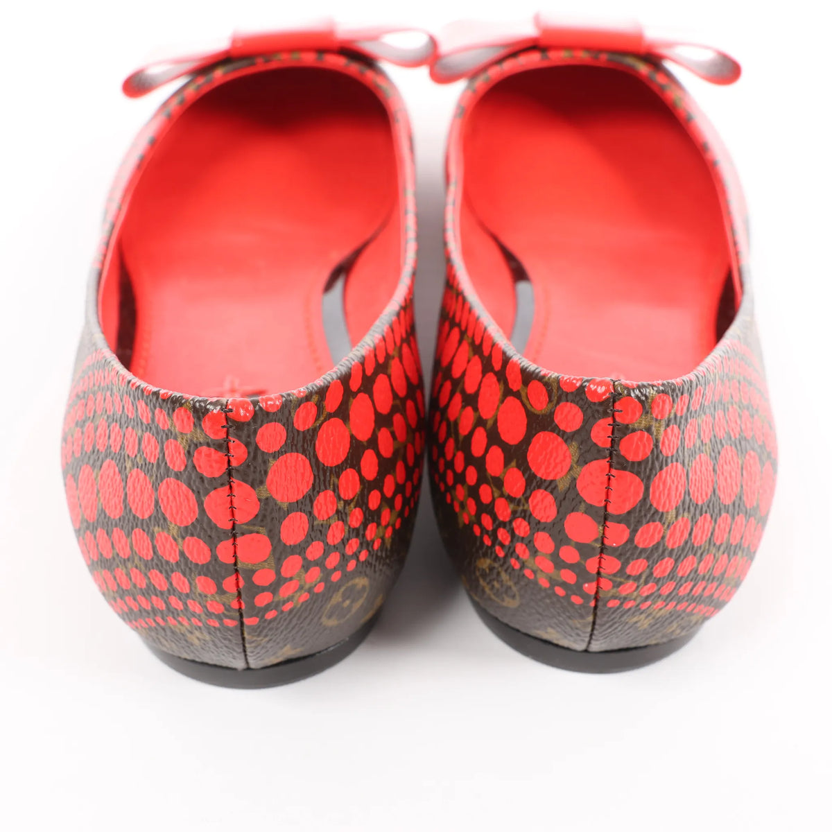 Louis Vuitton x Yayoi Kusama Bow 12 years Leather Polka Dot Ballet Flats in Red x Black, Size 38.5 EU