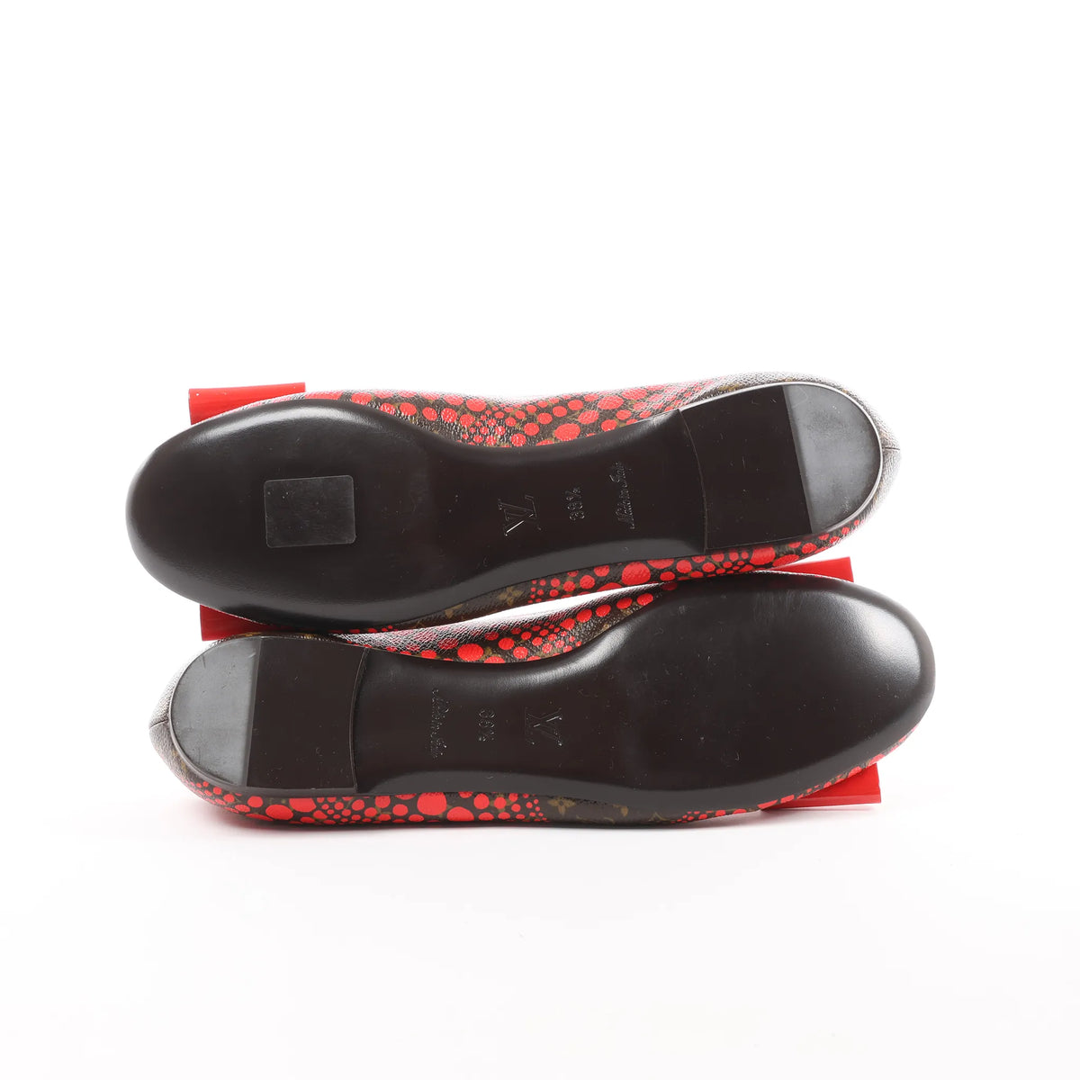 Louis Vuitton x Yayoi Kusama Bow 12 years Leather Polka Dot Ballet Flats in Red x Black, Size 38.5 EU