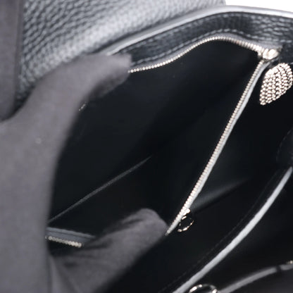 Sac à main Louis Vuitton x Taurillon Capucines MM 2 en 1 noir M21663