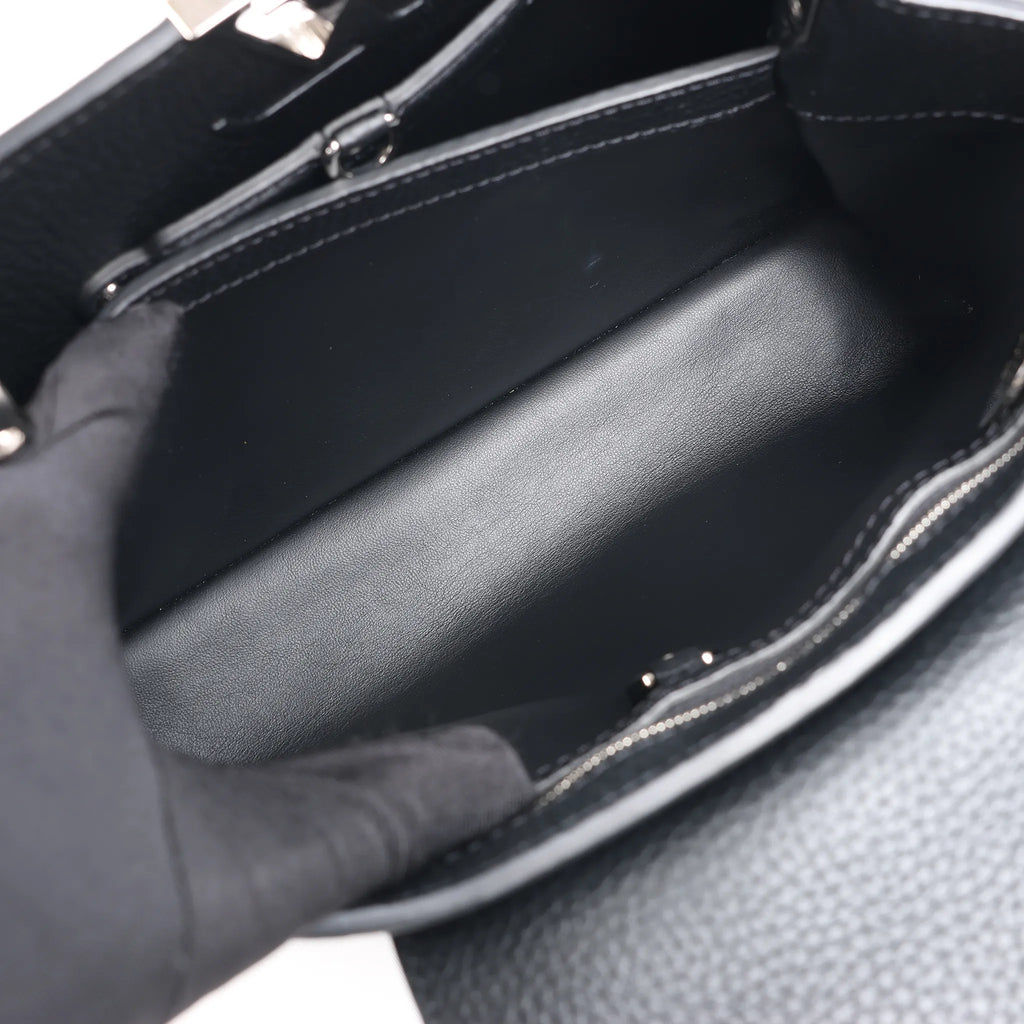 Louis Vuitton x  Taurillon Capucines MM 2Way Handbag in Black M21663