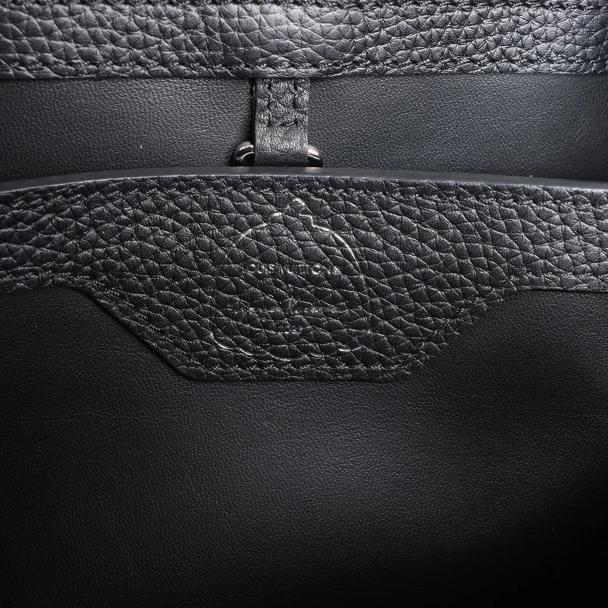 Louis Vuitton x  Taurillon Capucines MM 2Way Handbag in Black M21663